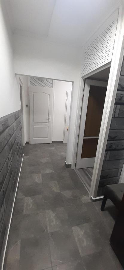 Panel Hause Kazincbarcika Lägenhet Exteriör bild
